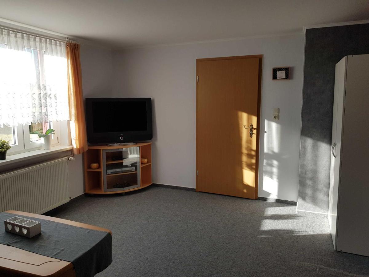 Ferienwohnung am Peenetal Bentzin Exterior foto